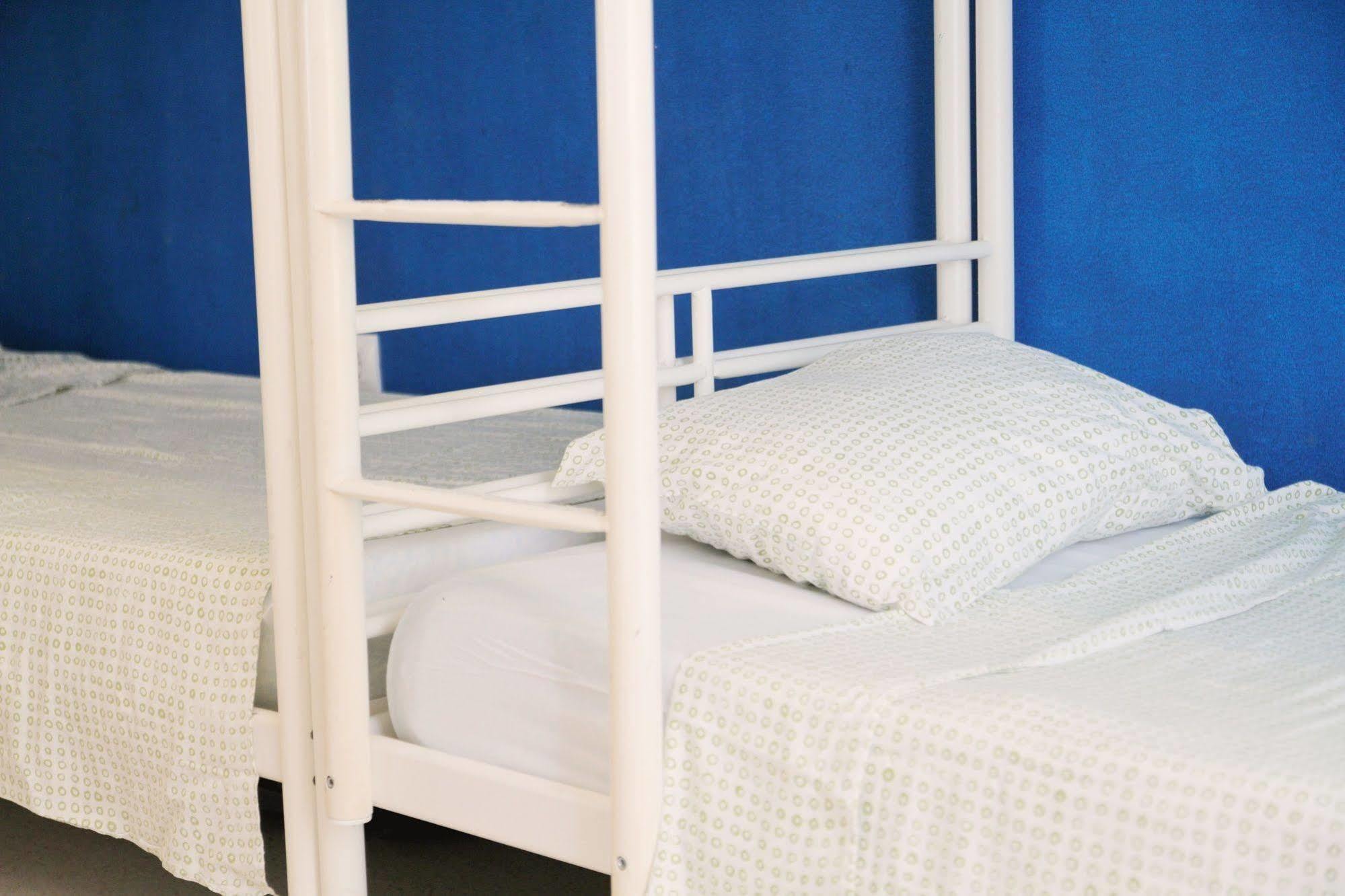 Cadiz Inn Backpackers Екстер'єр фото