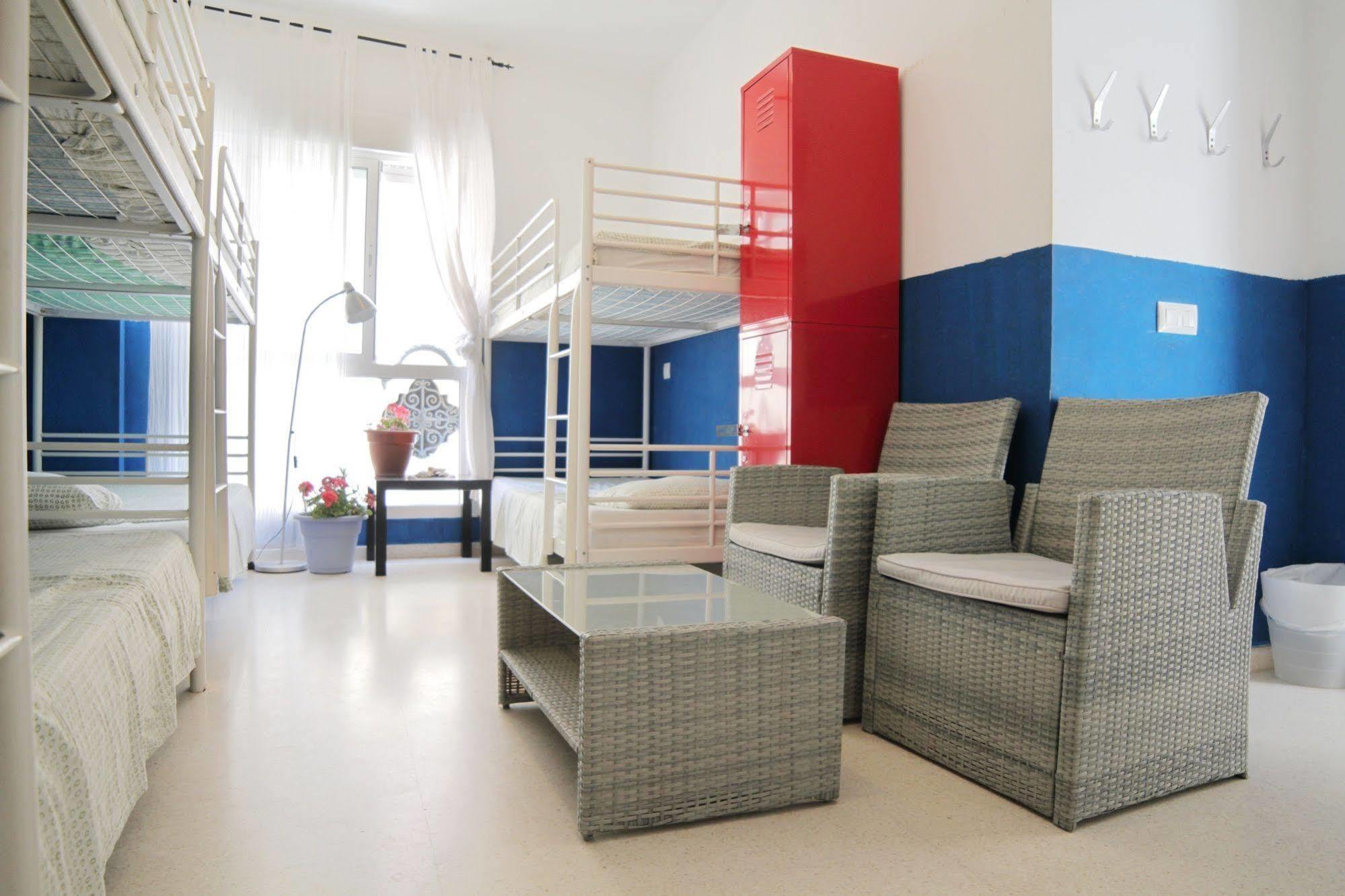 Cadiz Inn Backpackers Екстер'єр фото
